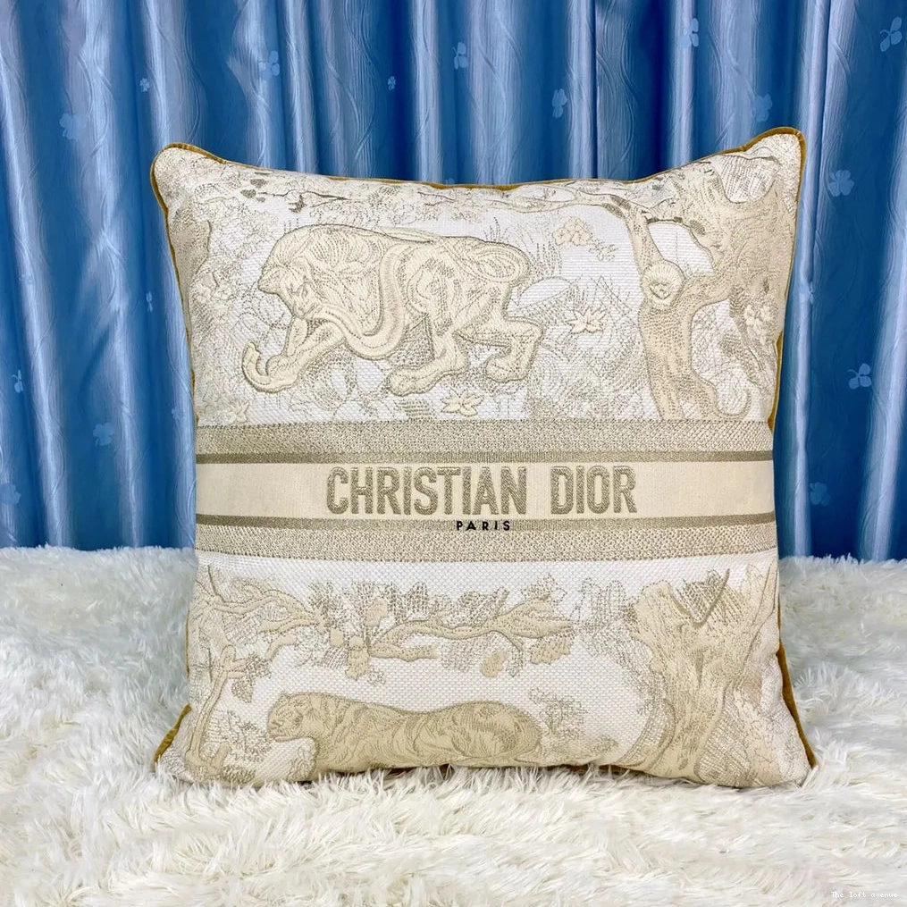 PILLOW THROW 3.0 CHRISTIAN 0517